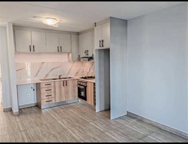 2 BEDROOM APARTMENT FOR SALE IN PARKLANDS NORTH
